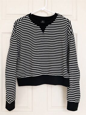 Black & White Striped Cropped Sweatshirt